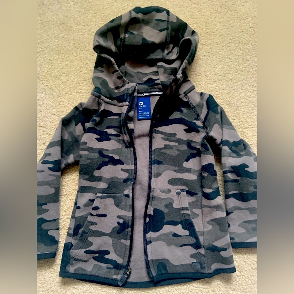 EUC Gap hoodie size 3T